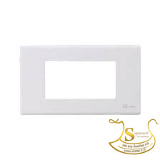 หน้ากาก สีขาว FA-203 ( 3ช่อง ) CHANG