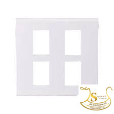 หน้ากาก สีขาว FA-204 ( 4 ช่อง ) CHANG